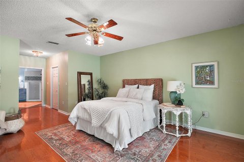 House in Eustis, Florida 3 bedrooms, 221.85 sq.m. № 1656759 - photo 17