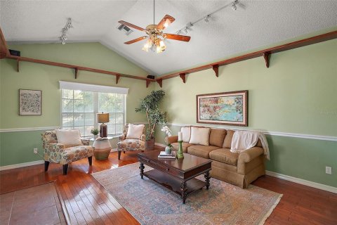 House in Eustis, Florida 3 bedrooms, 221.85 sq.m. № 1656759 - photo 27