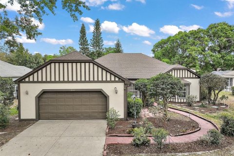 House in Eustis, Florida 3 bedrooms, 221.85 sq.m. № 1656759 - photo 2
