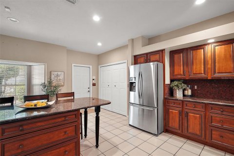 House in Eustis, Florida 3 bedrooms, 221.85 sq.m. № 1656759 - photo 12