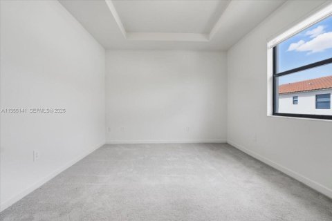 Townhouse in Homestead, Florida 3 bedrooms, 137.77 sq.m. № 2048139 - photo 19