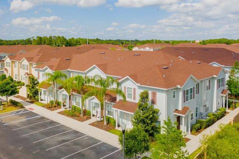 Townhouse in Kissimmee, Florida 4 bedrooms, 157.38 sq.m. № 2212621
