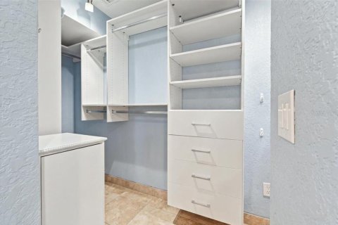 Купить виллу или дом в Уинтер-Хейвен, Флорида 3 комнаты, 207.92м2, № 2430824 - фото 20