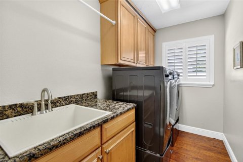 Casa en venta en Oviedo, Florida, 4 dormitorios, 217.21 m2 № 1919374 - foto 19