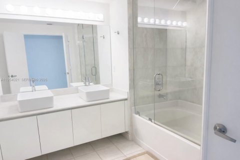 Купить кондоминиум в Майами, Флорида 2 спальни, 173.73м2, № 2009081 - фото 8