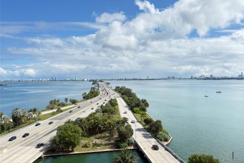 Купить кондоминиум в Майами, Флорида 2 спальни, 173.73м2, № 2009081 - фото 17