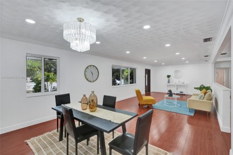 Casa en venta en Pinecrest, Florida, 4 dormitorios, 224.92 m2 № 1647028 - foto 9