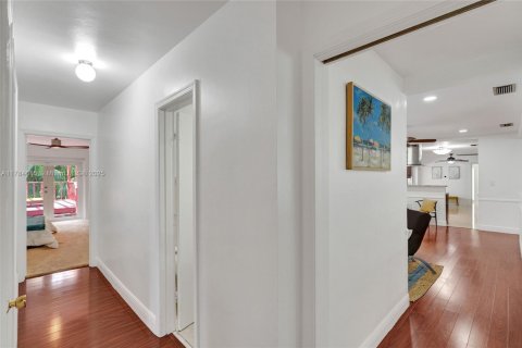 Casa en venta en Pinecrest, Florida, 4 dormitorios, 224.92 m2 № 1647028 - foto 25