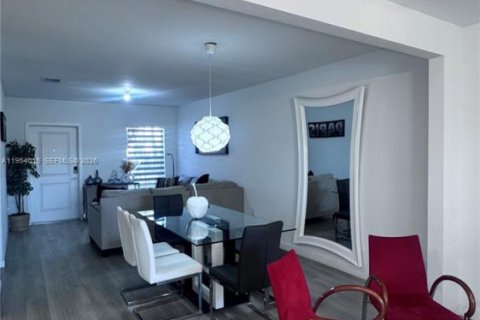 Таунхаус в Флорида-Сити, Флорида 4 спальни, 157.93м2 № 2008318