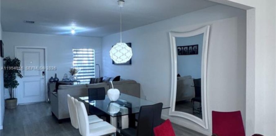 Таунхаус в Флорида-Сити, Флорида 4 спальни, 157.93м2 № 2008318