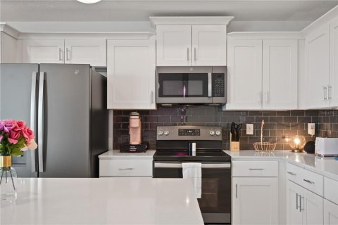 Condo in Kissimmee, Florida, 2 bedrooms  № 1616554 - photo 14