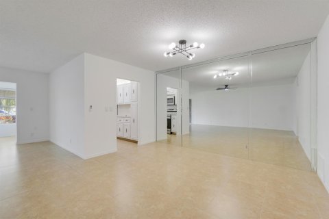 Copropriété à louer à Delray Beach, Floride: 1 chambre, 100.33 m2 № 2085921 - photo 11