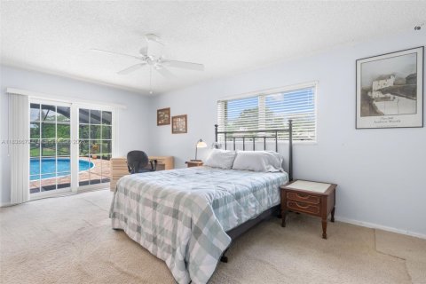 House in Coral Springs, Florida 3 bedrooms, 166.2 sq.m. № 1825709 - photo 21