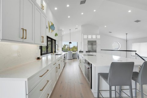 Casa en venta en Stuart, Florida, 5 dormitorios, 367.89 m2 № 2085094 - foto 8