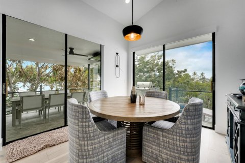 Casa en venta en Stuart, Florida, 5 dormitorios, 367.89 m2 № 2085094 - foto 10