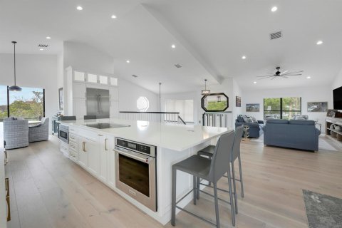 Casa en venta en Stuart, Florida, 5 dormitorios, 367.89 m2 № 2085094 - foto 11