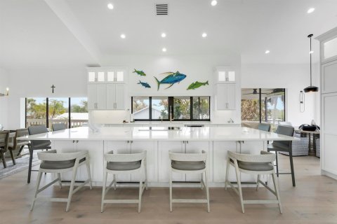 Casa en venta en Stuart, Florida, 5 dormitorios, 367.89 m2 № 2085094 - foto 5