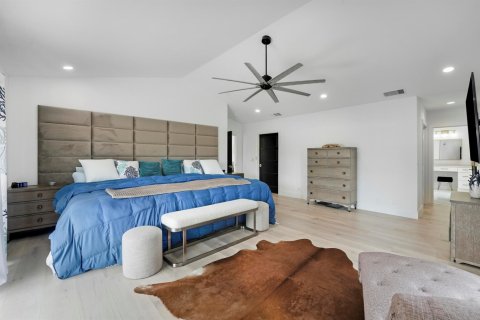 Casa en venta en Stuart, Florida, 5 dormitorios, 367.89 m2 № 2085094 - foto 19