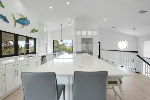 Casa en venta en Stuart, Florida, 5 dormitorios, 367.89 m2 № 2085094 - foto 13