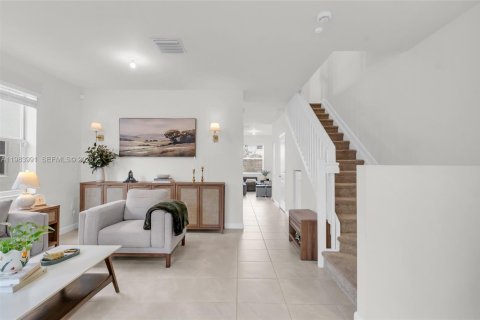 Adosado en alquiler en Homestead, Florida, 3 dormitorios, 143.53 m2 № 2048562 - foto 3