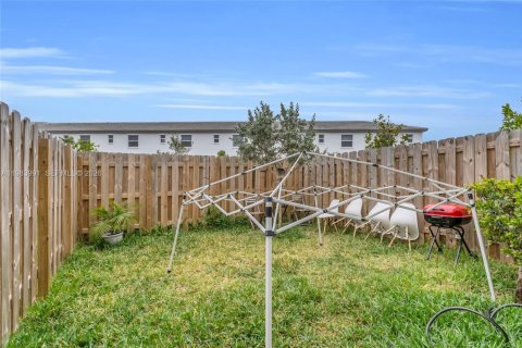 Adosado en alquiler en Homestead, Florida, 3 dormitorios, 143.53 m2 № 2048562 - foto 18