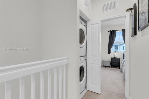 Adosado en alquiler en Homestead, Florida, 3 dormitorios, 143.53 m2 № 2048562 - foto 11