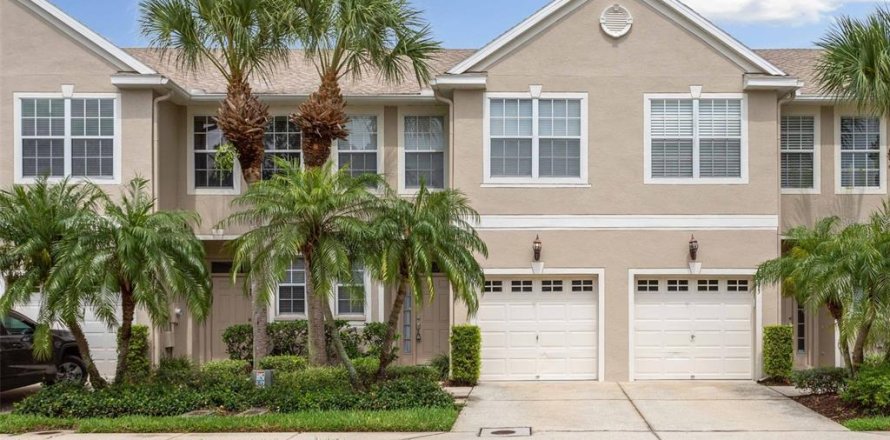 Adosado en Saint Petersburg, Florida 3 dormitorios, 124.77 m2 № 1789822