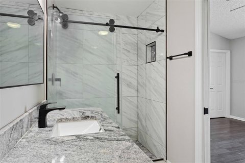 Townhouse in Saint Petersburg, Florida 3 bedrooms, 124.77 sq.m. № 1789822 - photo 21