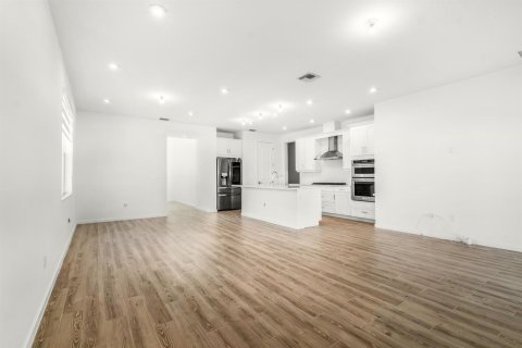 Casa en alquiler en Port St. Lucie, Florida, 4 dormitorios, 249.91 m2 № 2250677 - foto 14