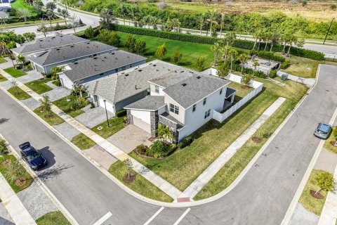 Casa en alquiler en Port St. Lucie, Florida, 4 dormitorios, 249.91 m2 № 2250677 - foto 4