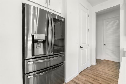 Casa en alquiler en Port St. Lucie, Florida, 4 dormitorios, 249.91 m2 № 2250677 - foto 18