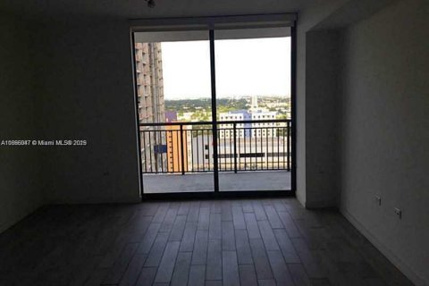 Condominio en venta en Miami, Florida, 1 dormitorio, 76.09 m2 № 1979234 - foto 1