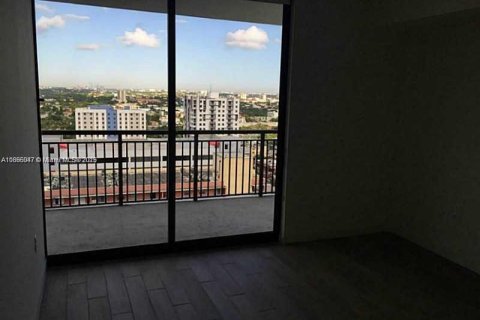 Condominio en venta en Miami, Florida, 1 dormitorio, 76.09 m2 № 1979234 - foto 3