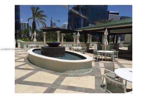 Condominio en venta en Miami, Florida, 1 dormitorio, 76.09 m2 № 1979234 - foto 11