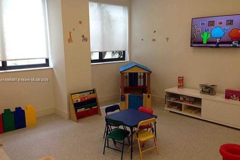 Condominio en venta en Miami, Florida, 1 dormitorio, 76.09 m2 № 1979234 - foto 16
