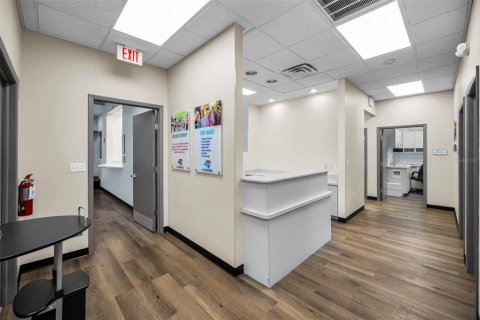 Immobilier commercial à vendre à Pinellas Park, Floride: 309.36 m2 № 2233656 - photo 11