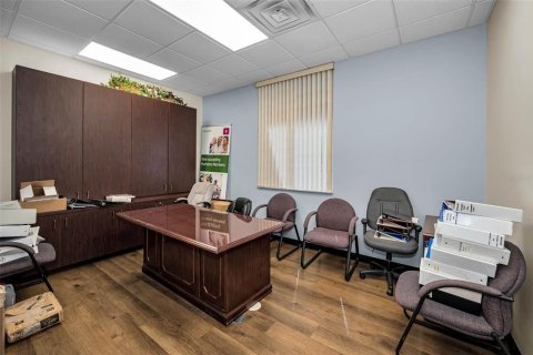 Immobilier commercial à vendre à Pinellas Park, Floride: 309.36 m2 № 2233656 - photo 28