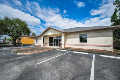 Immobilier commercial à vendre à Pinellas Park, Floride: 309.36 m2 № 2233656 - photo 2