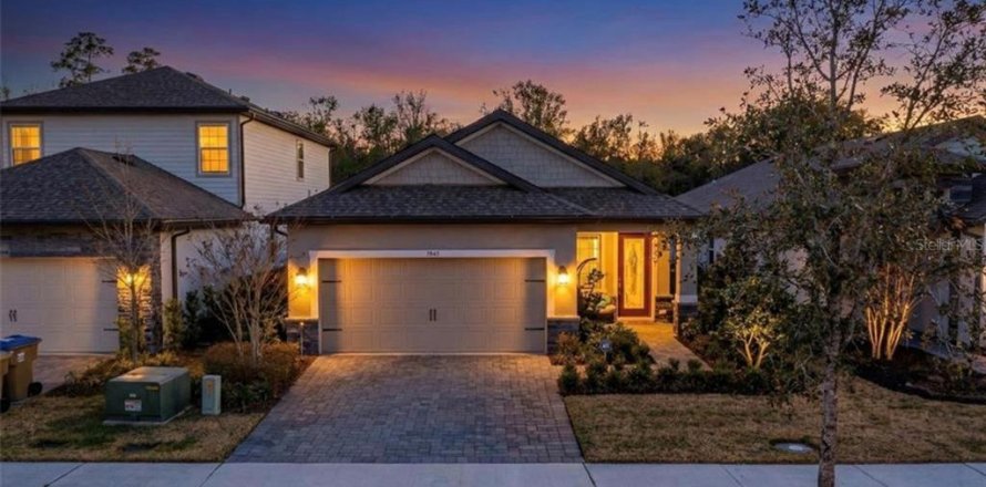 House in Kissimmee, Florida 3 bedrooms, 139.07 sq.m. № 2093276