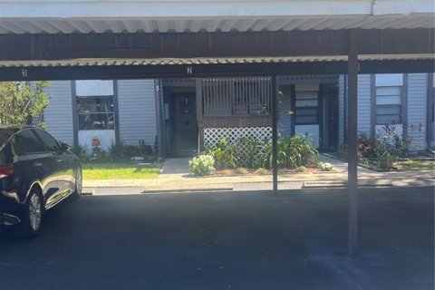 Condo in New Port Richey, Florida, 2 bedrooms  № 1515009 - photo 28