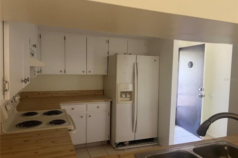 Condo in New Port Richey, Florida, 2 bedrooms  № 1515009 - photo 26