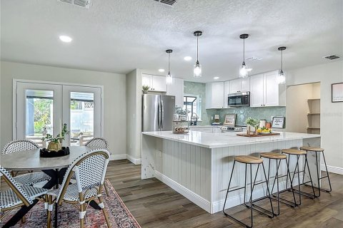 Casa en venta en Tavares, Florida, 3 dormitorios, 241.55 m2 № 1780262 - foto 30