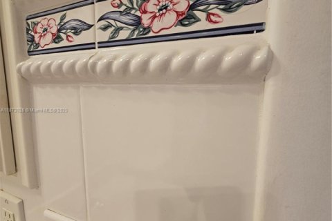 Condo in Aventura, Florida, 2 bedrooms № 1897929 - photo 25