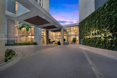 Copropriété à vendre à North Miami Beach, Floride: 3 chambres, 144.56 m2 № 1988750 - photo 2