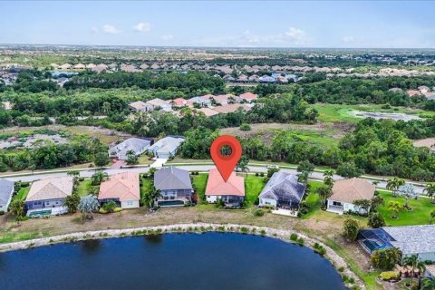 House in Venice, Florida 4 bedrooms, 204.57 sq.m. № 2151005 - photo 14
