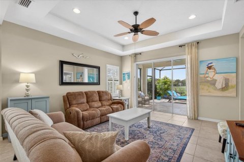 House in Venice, Florida 4 bedrooms, 204.57 sq.m. № 2151005 - photo 28