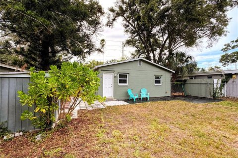 House in Largo, Florida 2 bedrooms, 76.09 sq.m. № 2196584 - photo 21