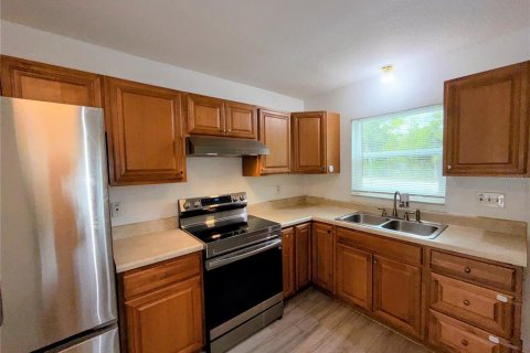 House in Largo, Florida 2 bedrooms, 76.09 sq.m. № 2196584 - photo 8