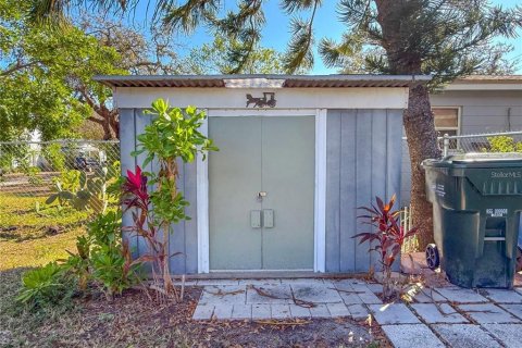 House in Largo, Florida 2 bedrooms, 76.09 sq.m. № 2196584 - photo 24