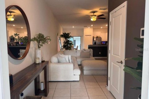 Adosado en venta en New Port Richey, Florida, 3 dormitorios, 151.8 m2 № 2312578 - foto 2
